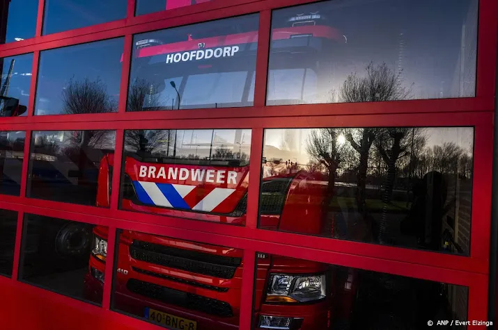 vijf gewonden bij woningbrand in almere