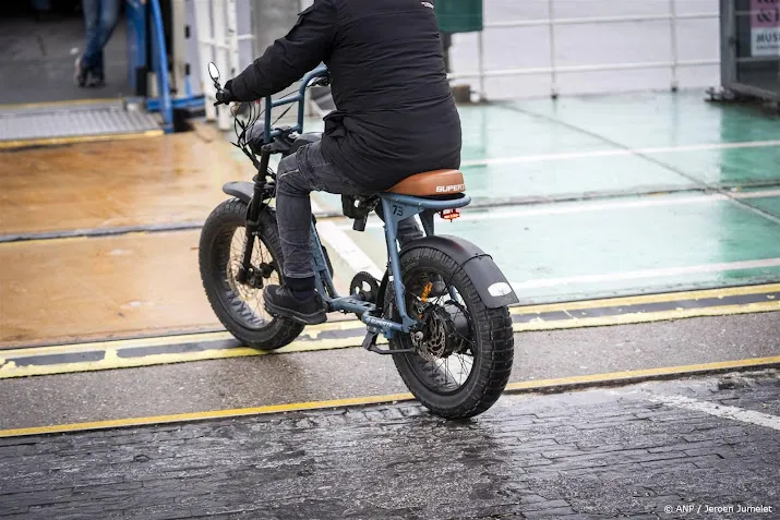 vijftigtal gemeentes en fietsbond doe iets aan opgevoerde fatbike