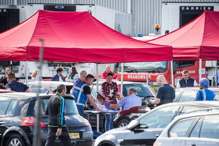 vion zet meer dan 50 touringcars in om medewerkers te vervoeren