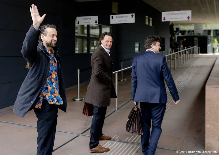 viruswaarheid kondigt aan te stoppen als actiegroep