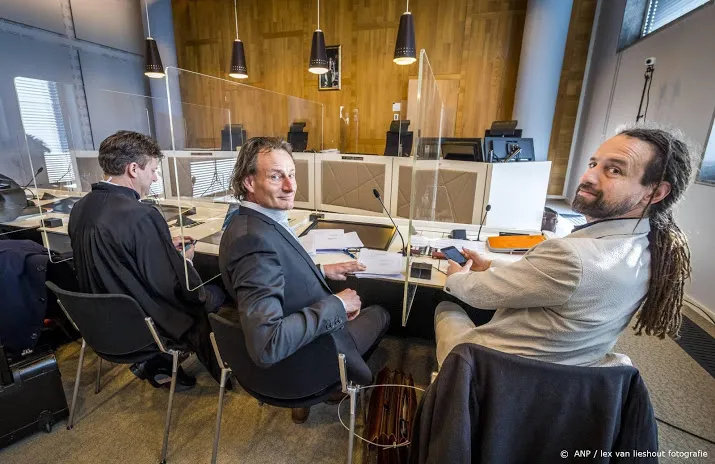 viruswaarheid neemt uitspraak kuipers mee in zaak tegen avondklok
