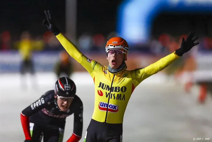 visser de beste bij de mannen in eerste marathon op natuurijs
