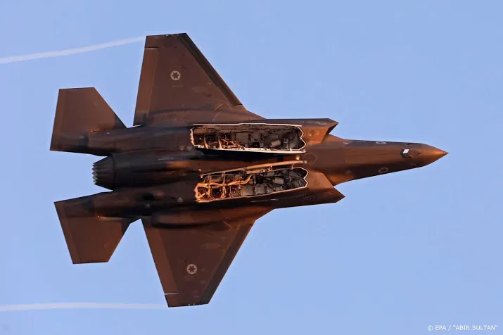 vliegbasis leeuwarden krijgt eerste f 35