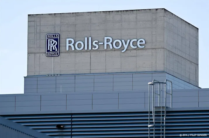 vliegtuigmotorenfabrikant rolls royce schrapt tot 2500 banen