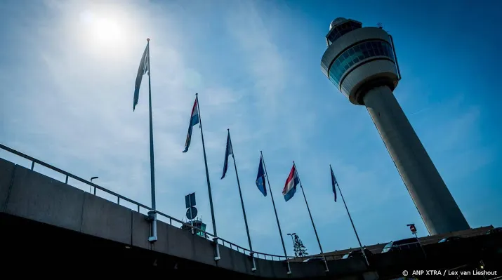 vlucht gecanceld vanwege dronken co piloot
