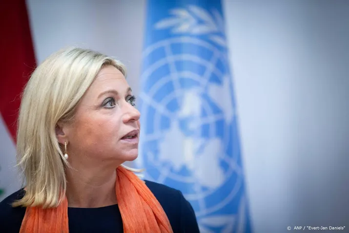 vn gezant hennis oorlog is een reeel risico