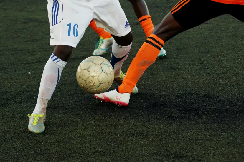voetbalbenen unsplash