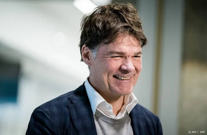 voetbalburgemeester depla positief over herstart eredivisie