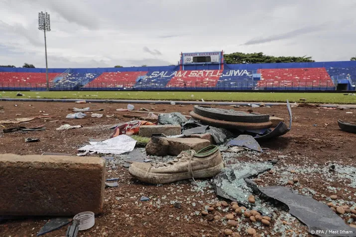 voetbalramp indonesie veroorzaakt door traangas