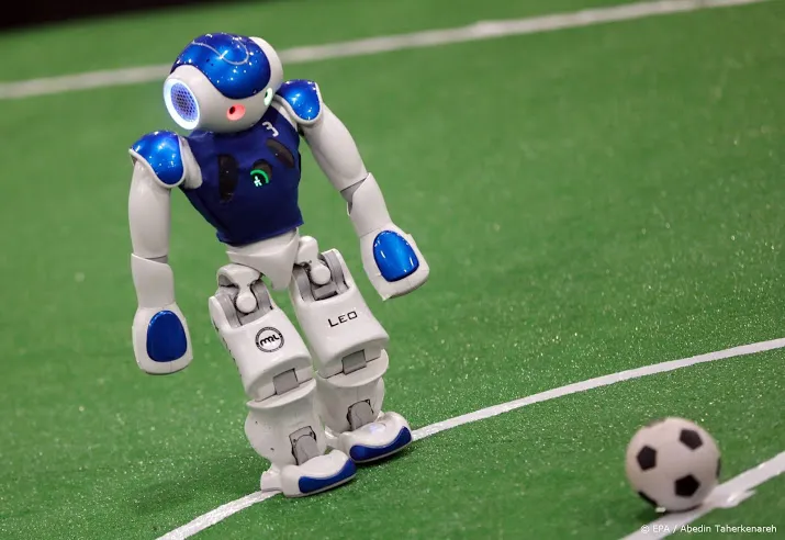 voetbalrobots tu eindhoven tweede op ek