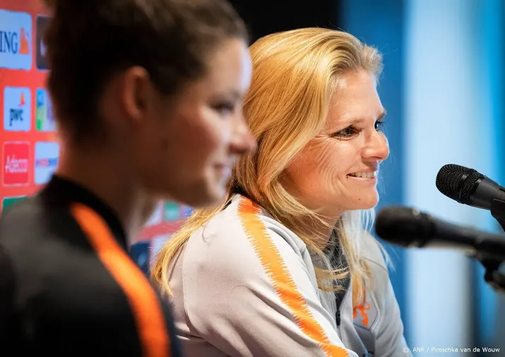 voetbalsters winnen weer van australie