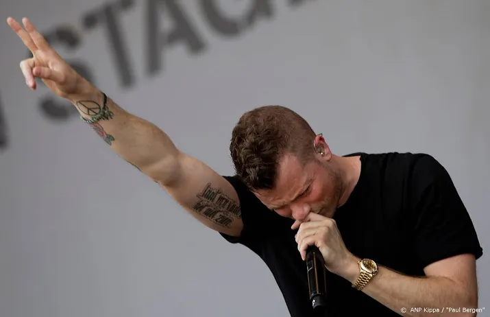 volgers boos op rapper pardoel na coronatweet