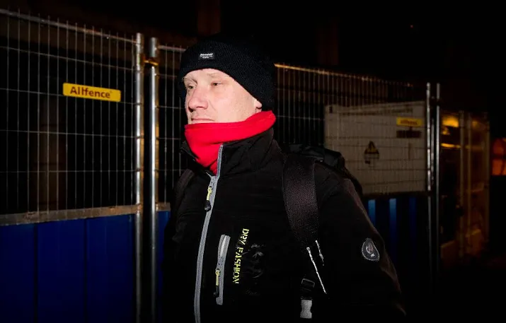 volkert van der g wil emigreren