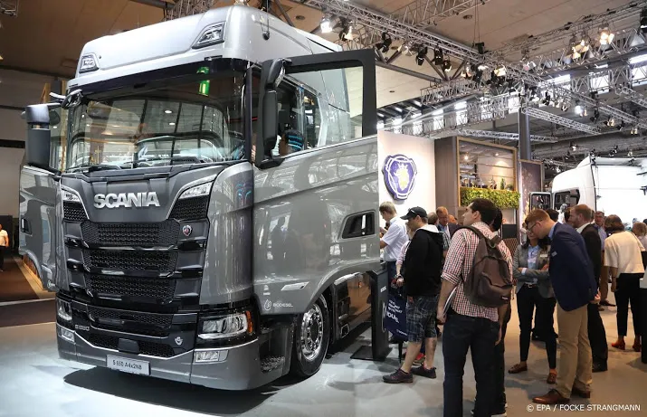 volkswagen brengt man en scania naar de beurs
