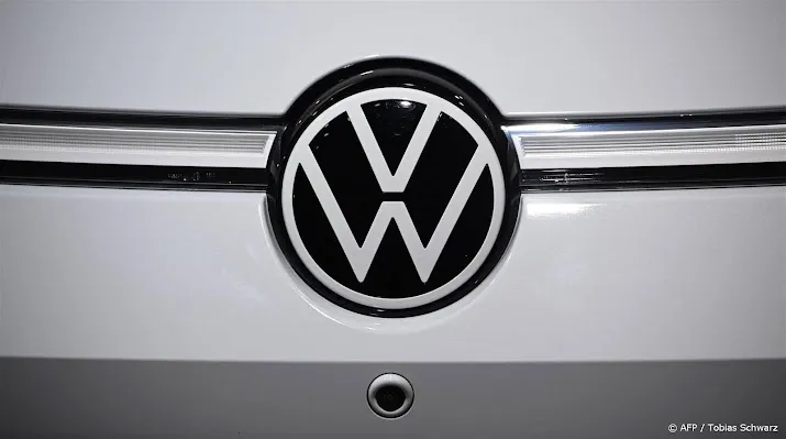 volkswagen gebruikt oude accus voor handel in stroom