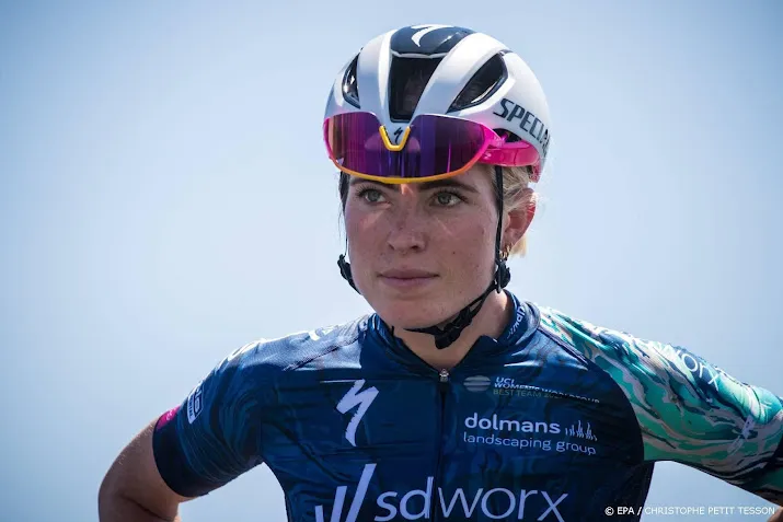 vollering raakt teamgenote moolman kwijt voor laatste touretappe