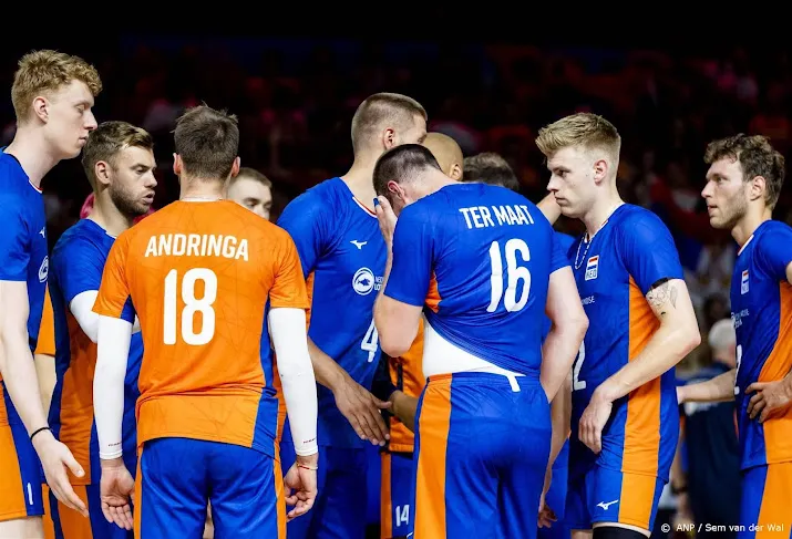 volleyballers openen ek met duidelijke zege op montenegro