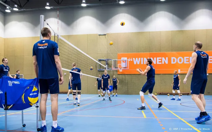 volleyballers spelen okt in rotterdam