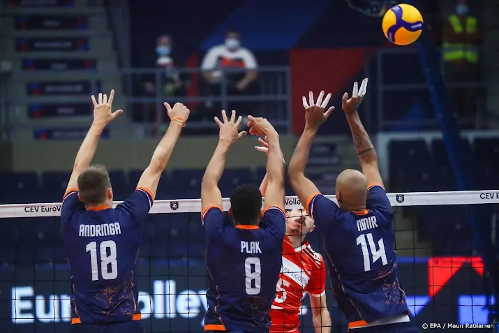 volleyballers zeker van achtste finales ek na zege op turkije