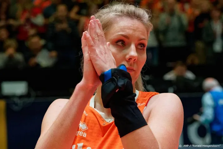 volleybalster dijkema neemt afscheid van italiaanse club