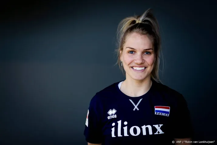 volleybalster knip traint rest van het jaar bij oranje