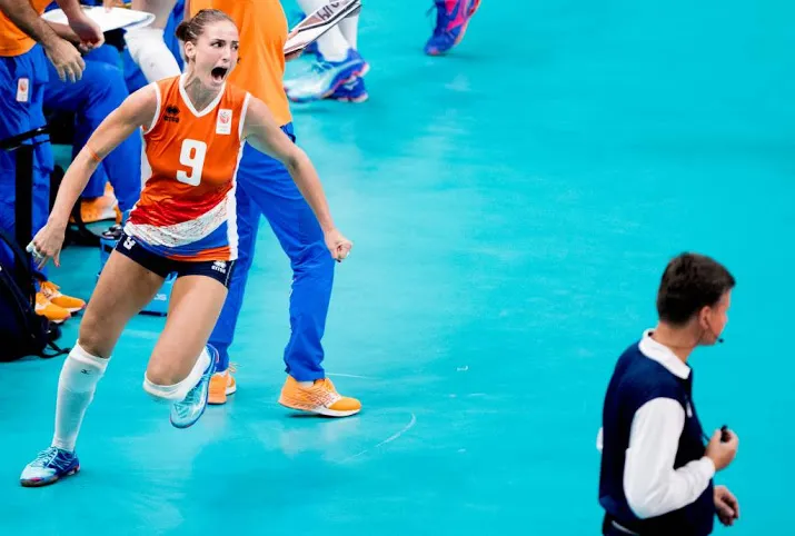 volleybalster schoot terug bij vilsbiburg
