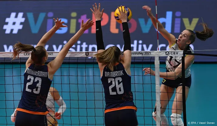 volleybalsters naar laatste vier na tweede ek zege op zweden