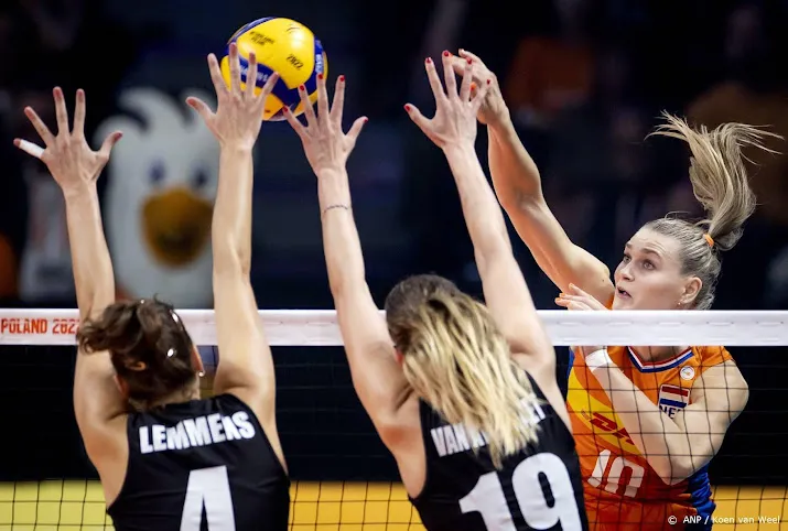 volleybalsters op wk in vier sets onderuit tegen belgie