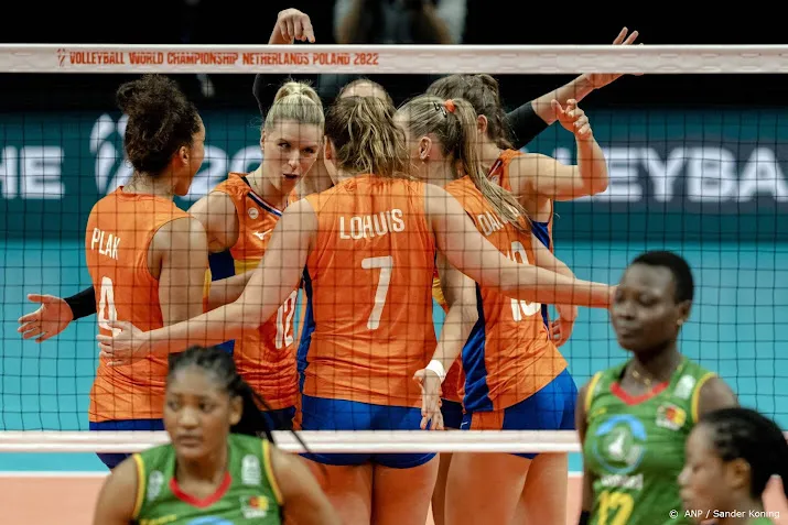 volleybalsters verslaan ook kameroen in drie sets op wk