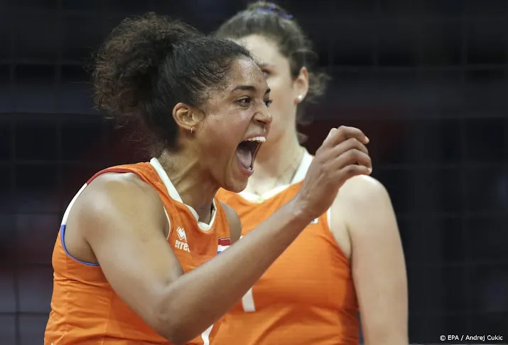 volleybalsters verslaan wereldkampioen servie in aanloop naar wk