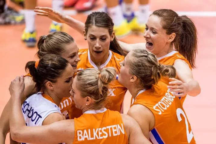 volleybalsters zetten zegereeks voort