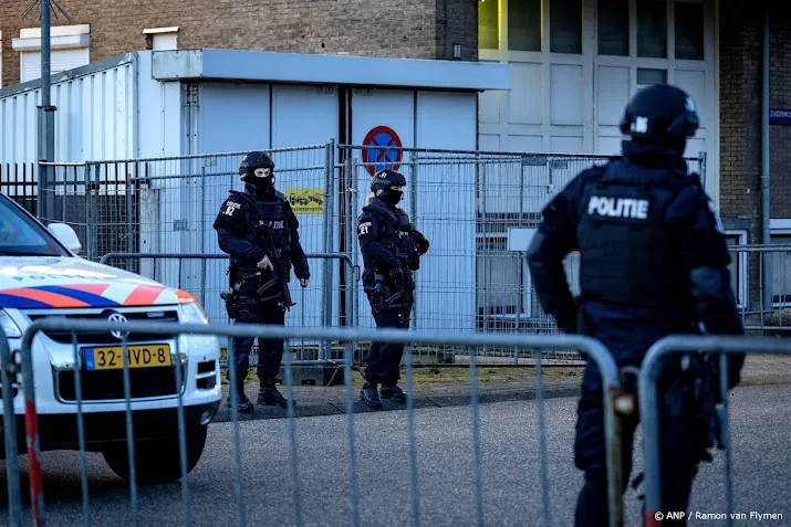 volop beveiliging aanwezig rondom bunker voor uitspraak marengo