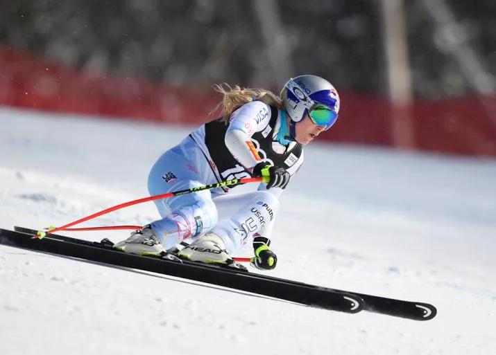 vonn stelt start seizoen uit door blessure