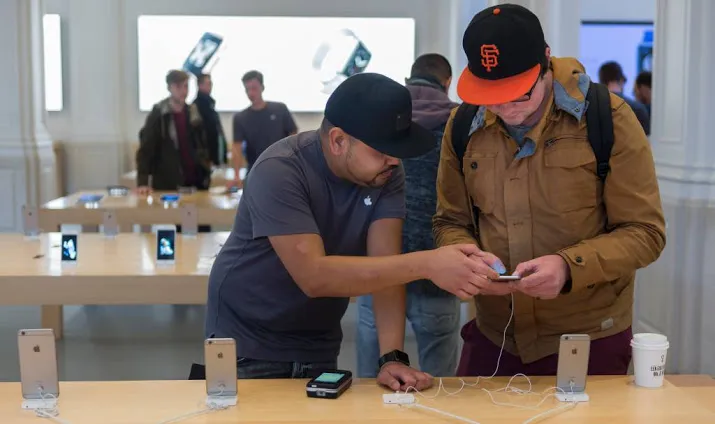 voor het eerst minder smartphones verkocht