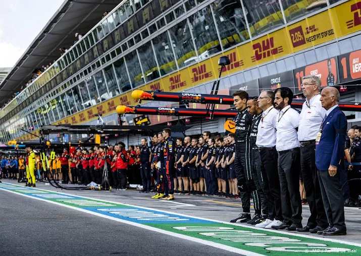 voor start gp van italie weer minuut stilte voor elizabeth