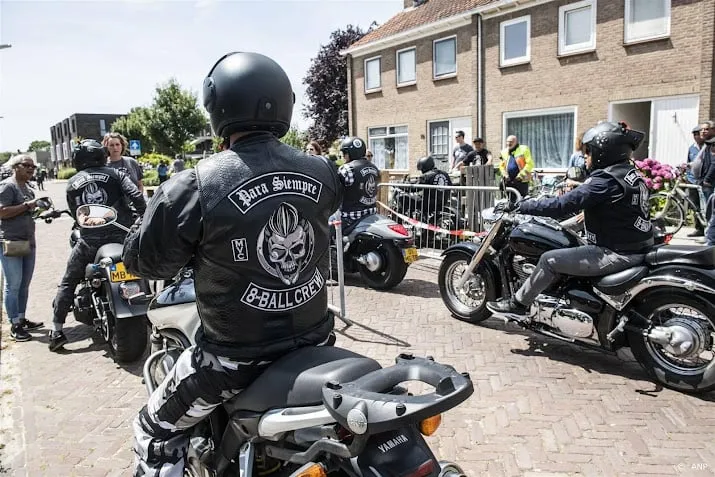 voormalig leden motorclub vechten maatregel defensie aan