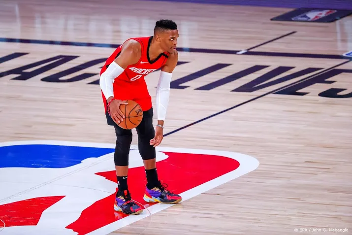 voormalig mvp westbrook verruilt rockets voor wizards