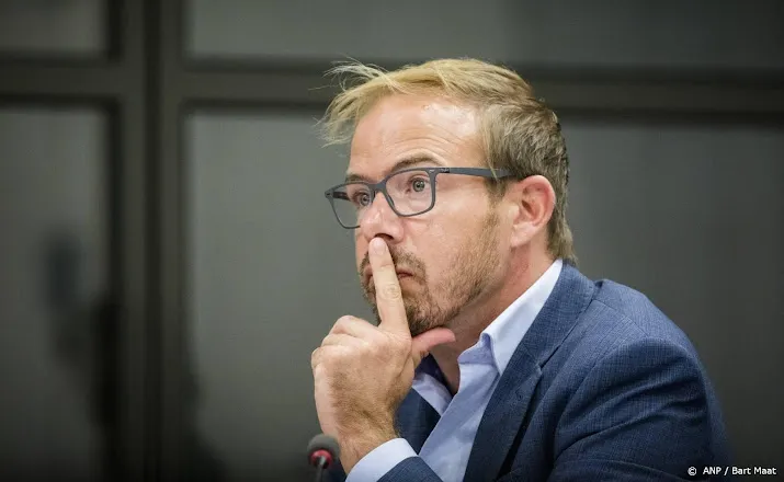 voormalig pvda kamerlid gijs van dijk ziet af van terugkeer