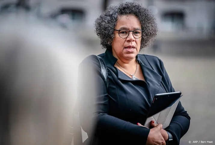 voorzitter adviescollege spreekt van excuses zonder glans