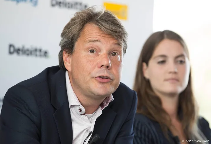 voorzitter knhb bonden moeten nocnsf volgen