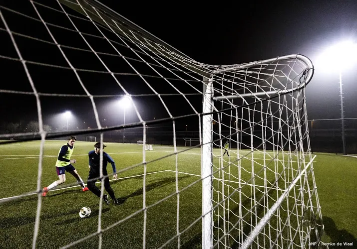 voorzitter nocnsf maatregelen tegen buitensport kunstmatig