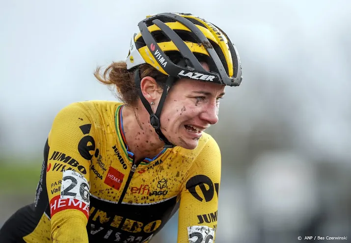 vos verwacht ook in droge parijs roubaix een pittige koers