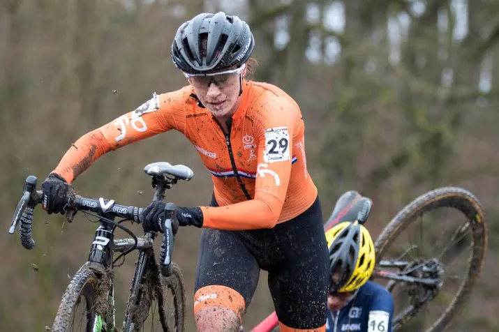 vos wint gp mario de clercq