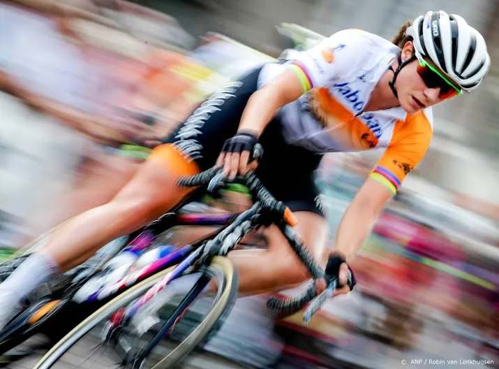 vos wint ronde van yorkshire