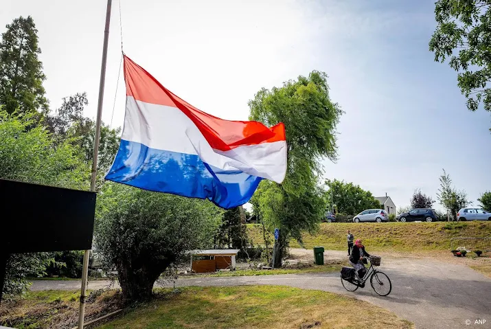 vrachtwagenchauffer nieuw beijerland blijft in de cel