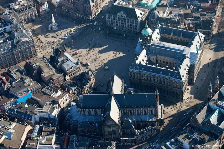 vredesmanifestatie als antwoord op aanslagen