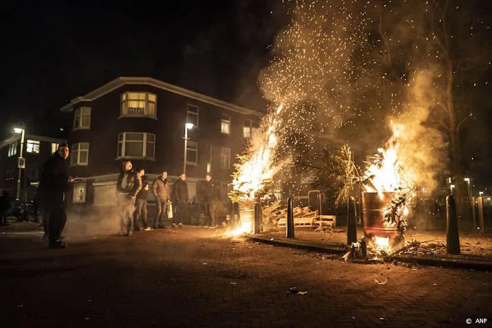 vreugdevuren den haag kunnen dit jaar doorgaan