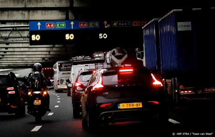 vrijdag en zaterdag files verwacht vanwege vakantieverkeer