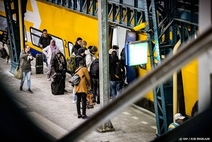vrijdag forse treinhinder verwacht bij schiphol door werkzaamheden