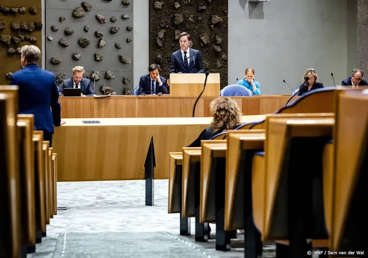 vrijwel hele kamer achter wijziging 2 miljard in rijksbegroting